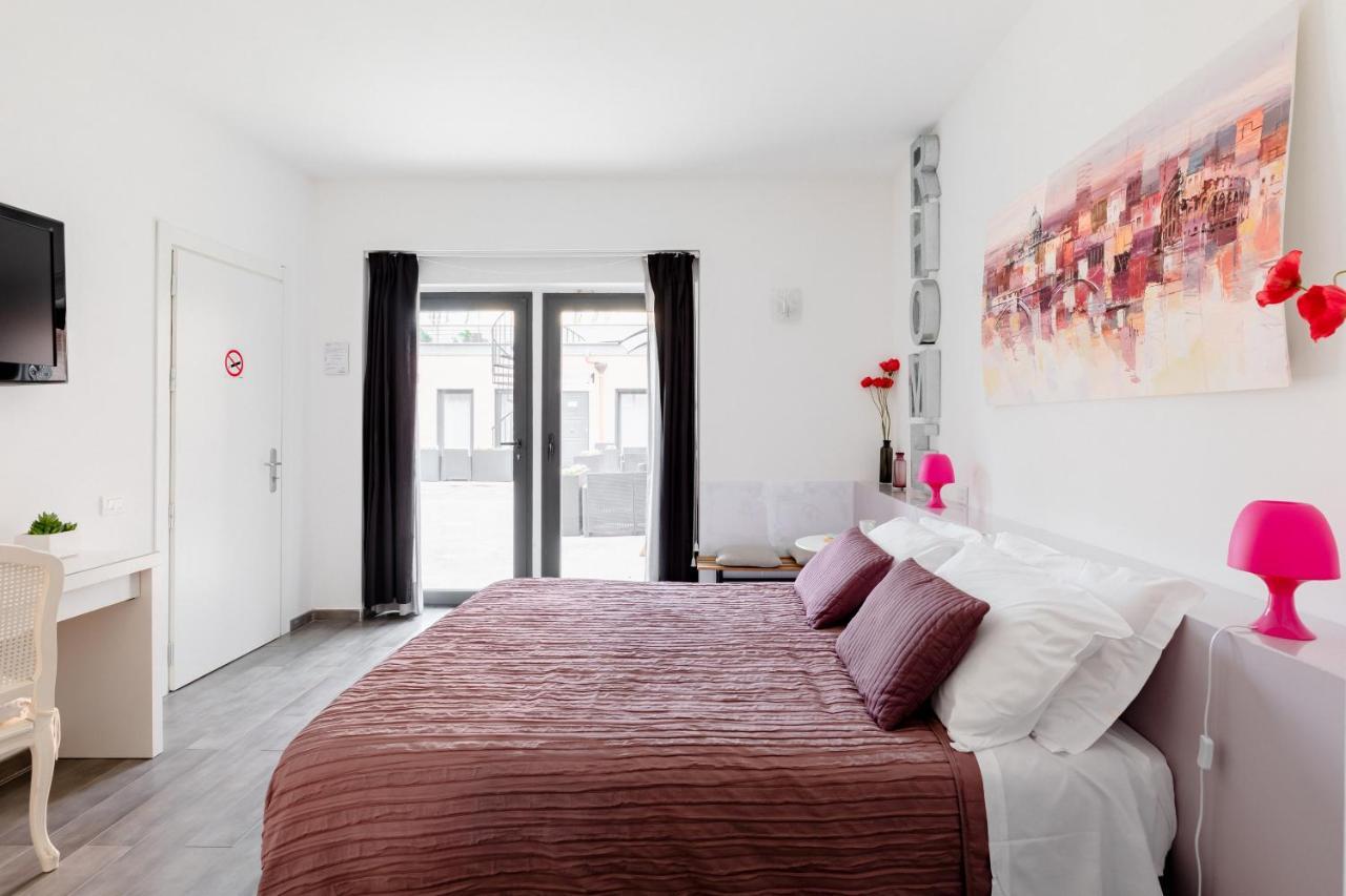 Rhome Accomodation โรม ภายนอก รูปภาพ