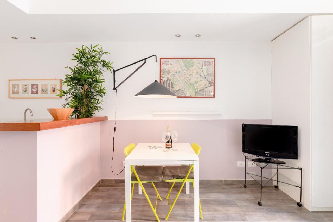 Rhome Accomodation โรม ภายนอก รูปภาพ