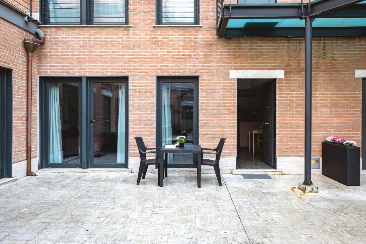 Rhome Accomodation โรม ภายนอก รูปภาพ