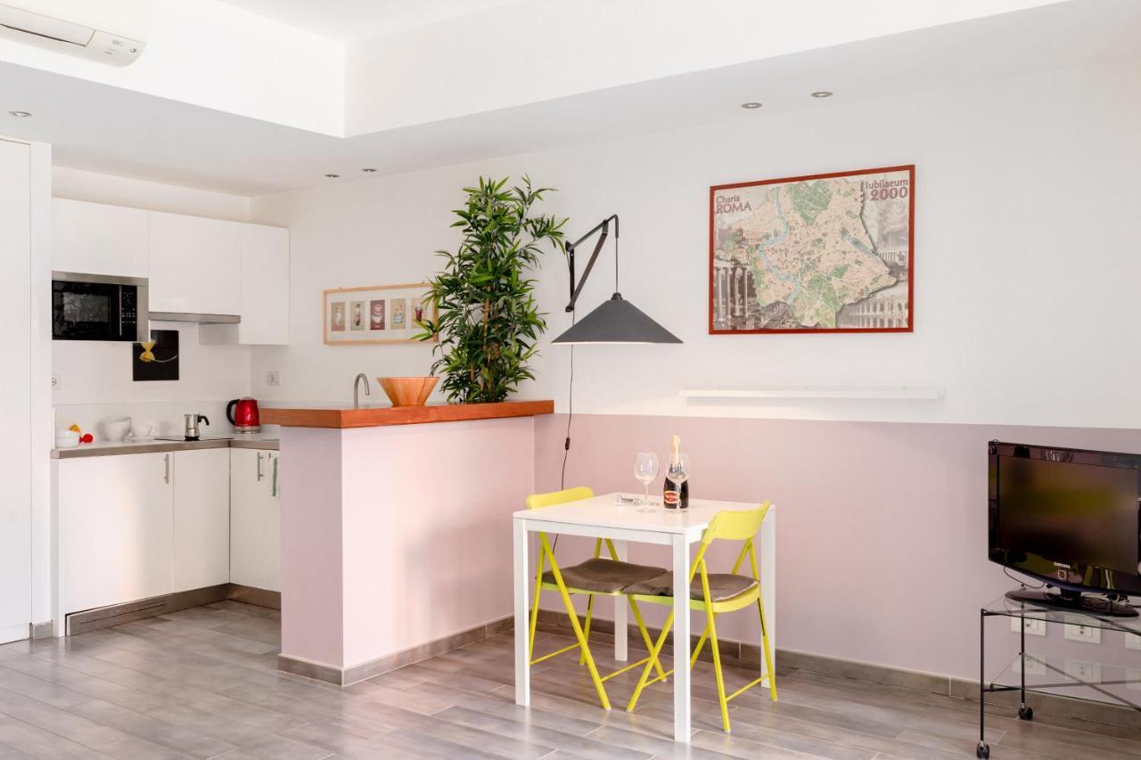 Rhome Accomodation โรม ภายนอก รูปภาพ